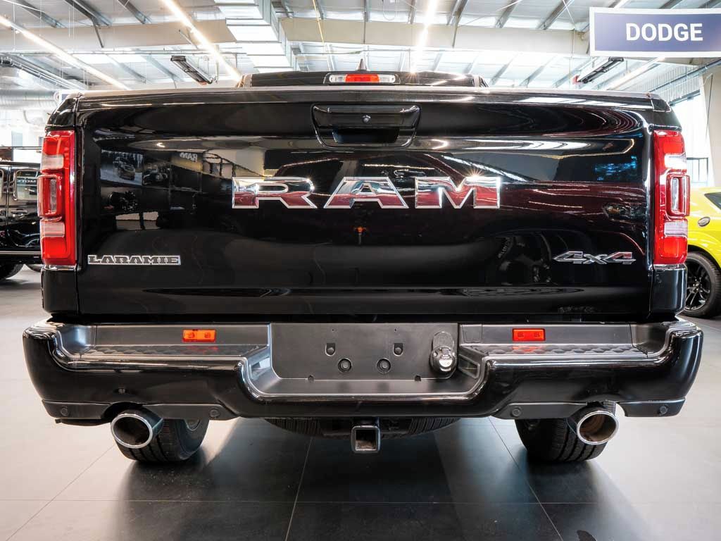 Dodge Ram, 5.7 Laramie V8 Sport Pack 4WD - fotka 5