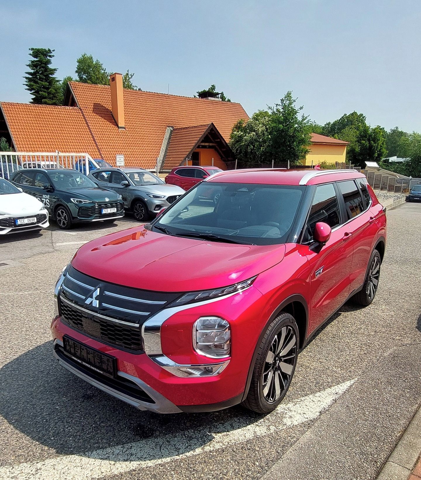 Mitsubishi Outlander, PHEV 2,4L INTENSE