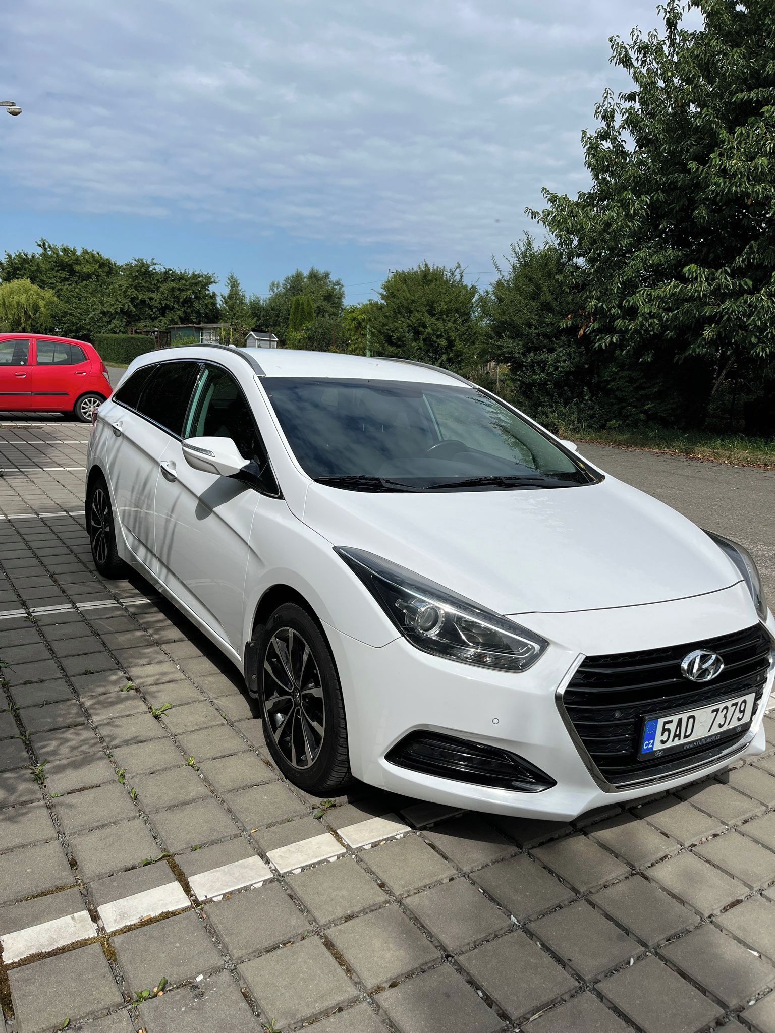 Hyundai i40, 1.7 CRDI 104kW, NOVÉ V ČR, DPH - fotka 2