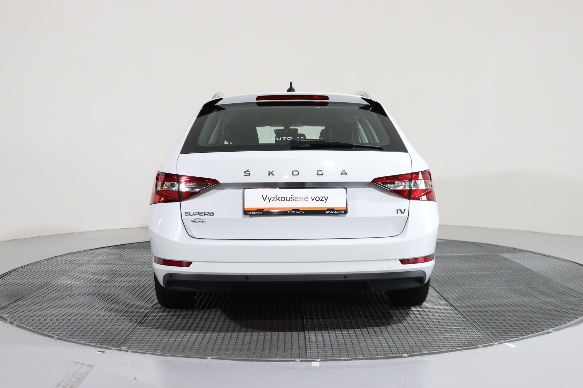 Škoda Superb, COMBI iV STYLE 1,4 TSI 115 kW - fotka 6