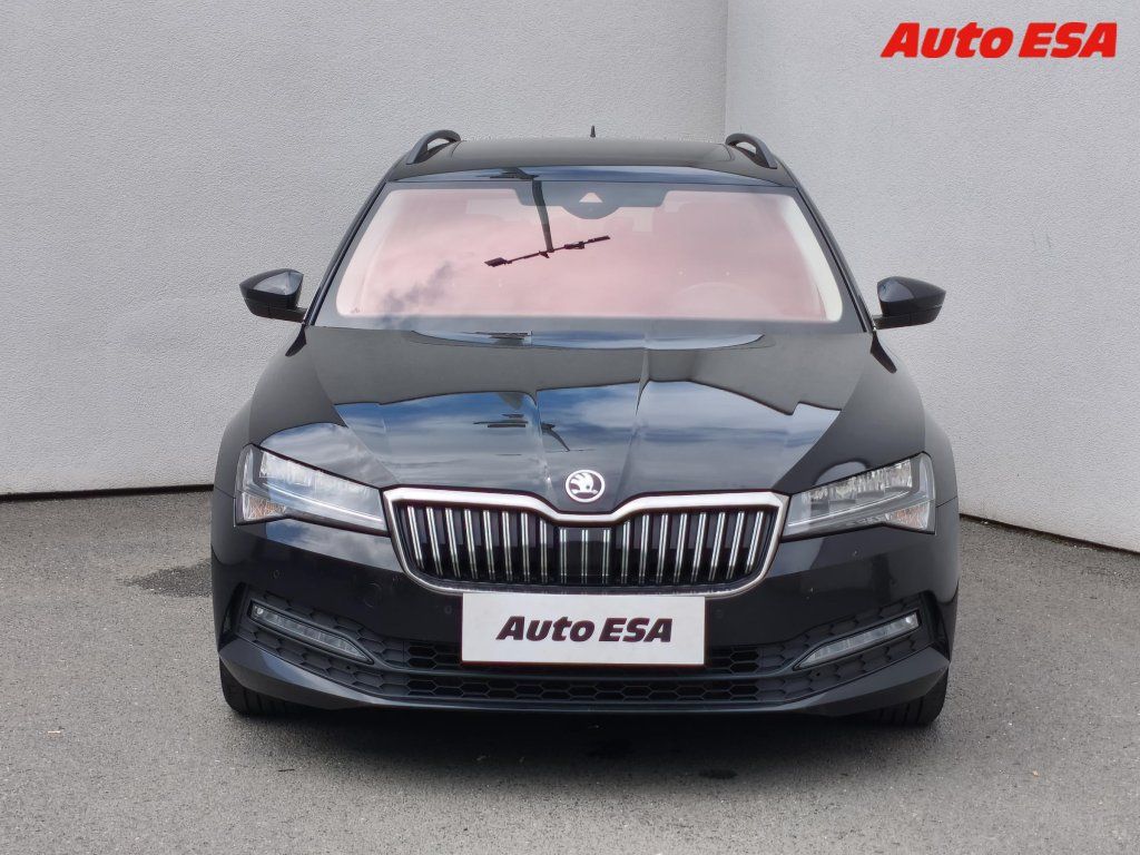 Škoda Superb, 1.6 TDi,Style,DSG,LED - fotka 2