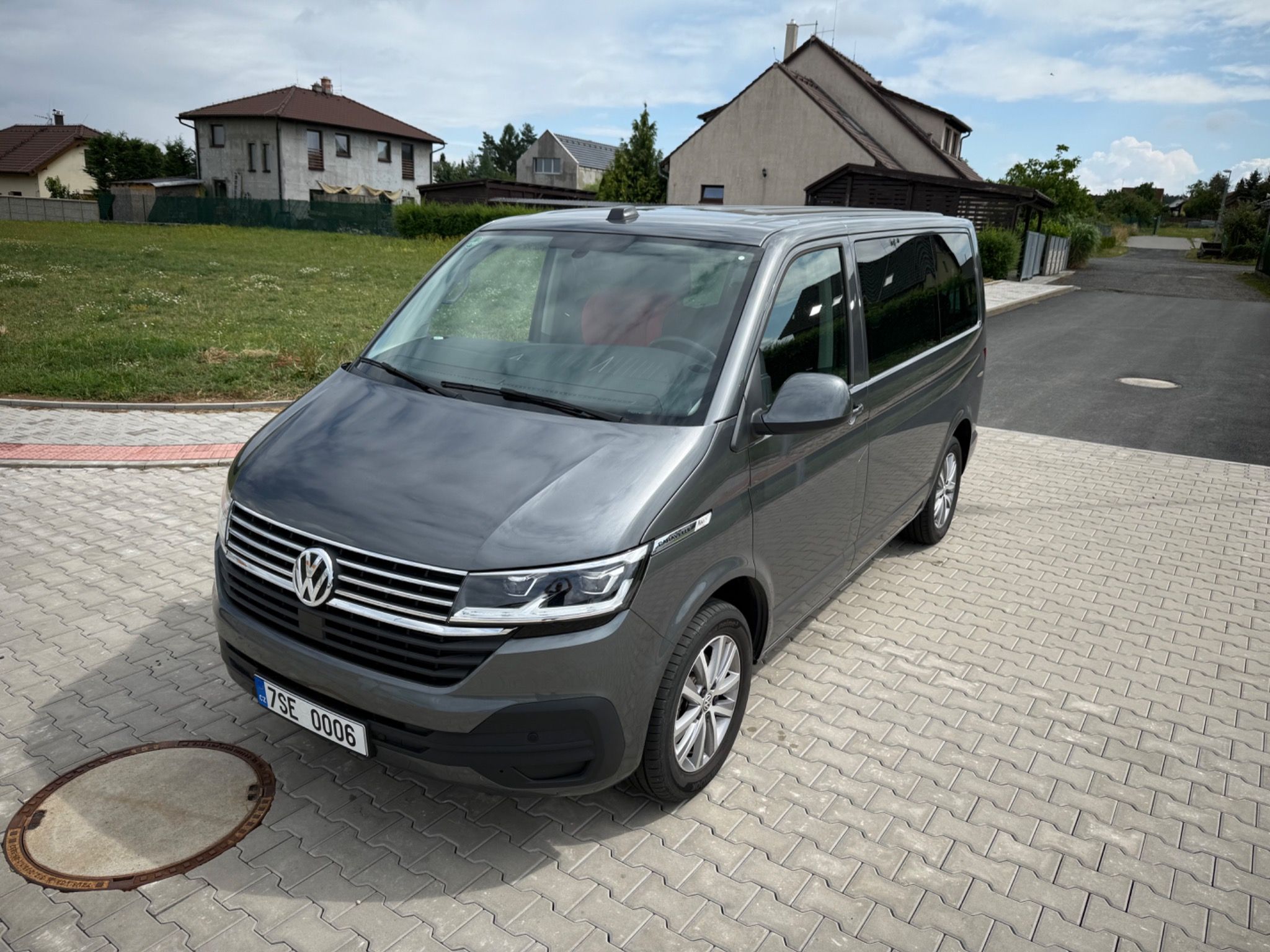Volkswagen Caravelle, 2.0 TDI 110kw,LED,CZ,29.000km - fotka 2