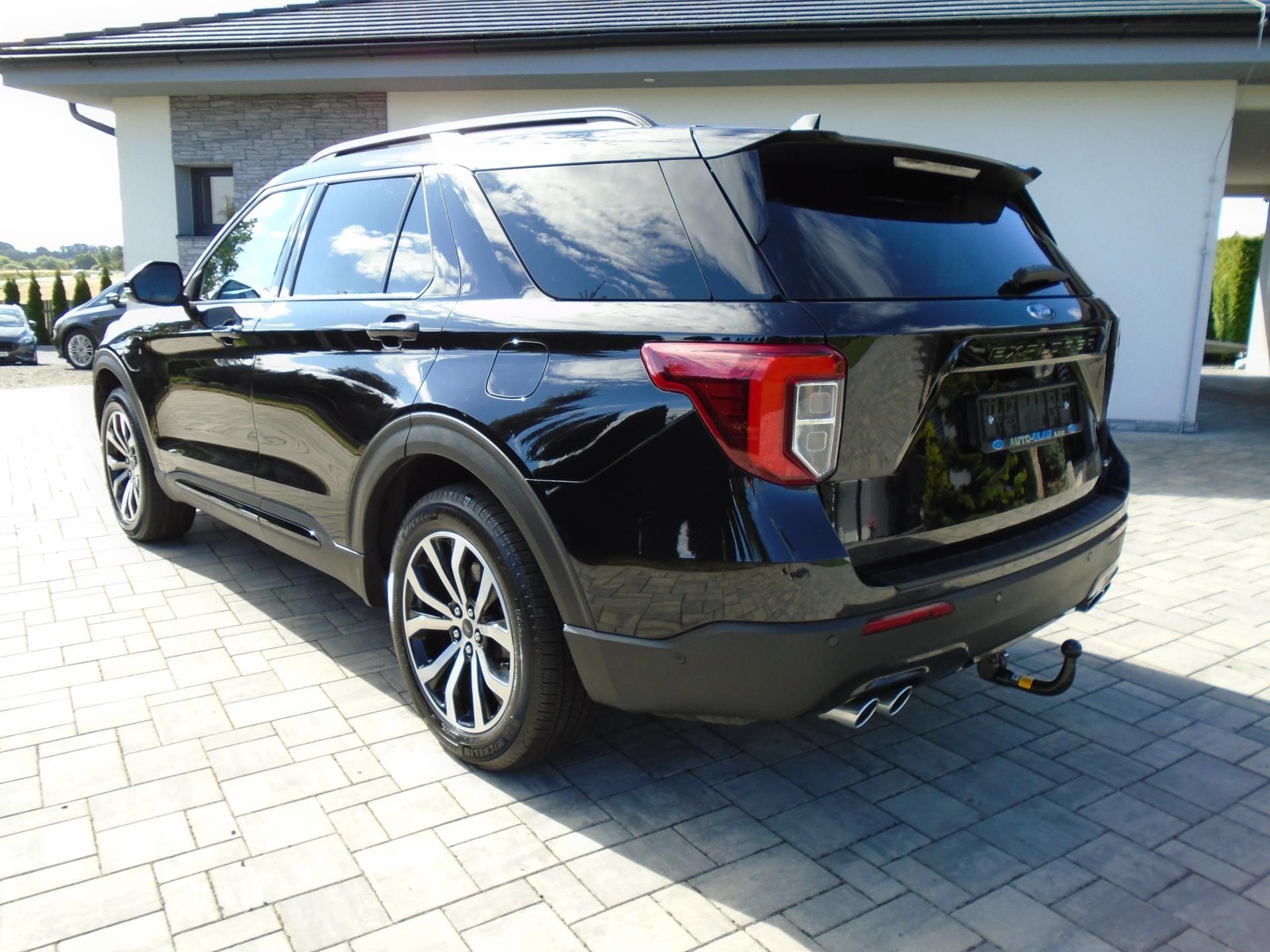 Ford Explorer, 3,0EcoBoost Plug-in-Hybrid AT - fotka 3
