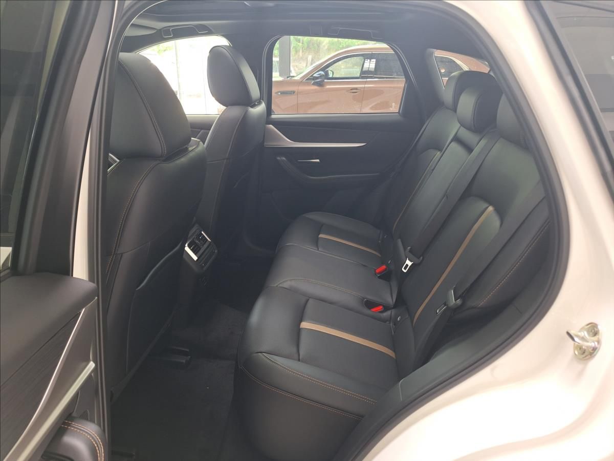 Mazda CX-60, 3.3 D 254k AWD AT8 HOMURA PLUS - fotka 4