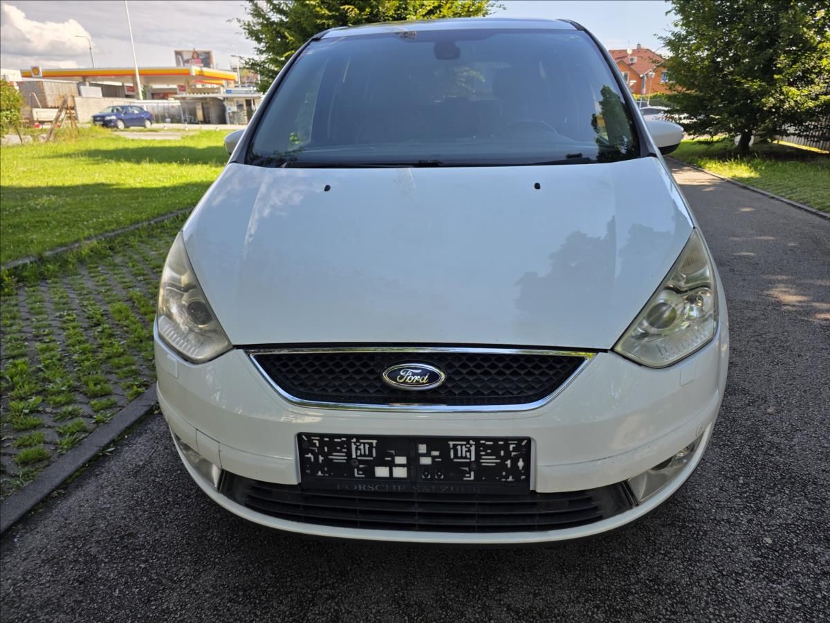 Ford Galaxy, 2,0 2.0TDCI 96KW GHIA 7.MÍST - fotka 2