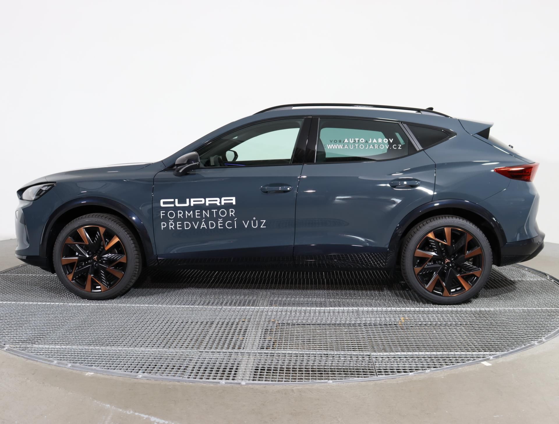 Cupra Formentor, 1.5 eTSI 150k DSG - předváděcí - fotka 2
