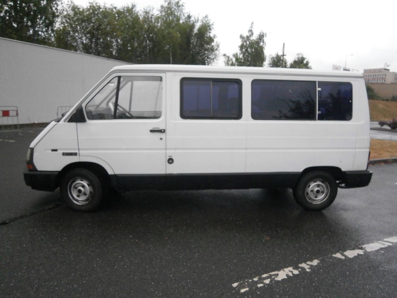 Renault Trafic, 2,5D 9-MIST  JEN 170TKM!!!! - fotka 2