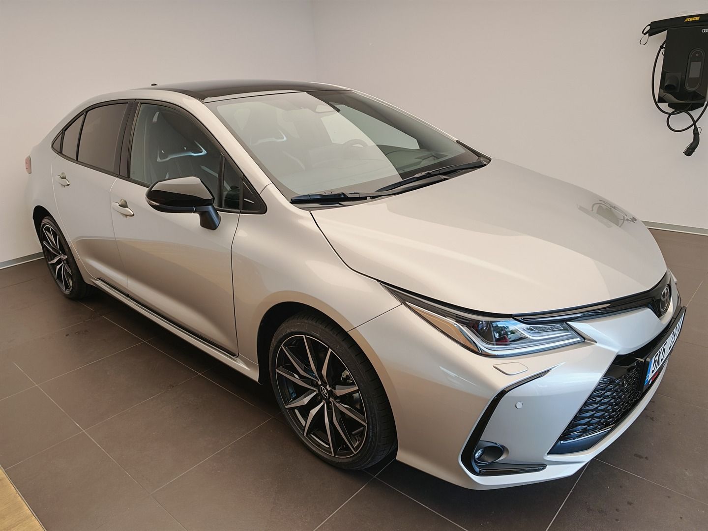 Toyota Corolla, 1.8 GR SPORT - fotka 3