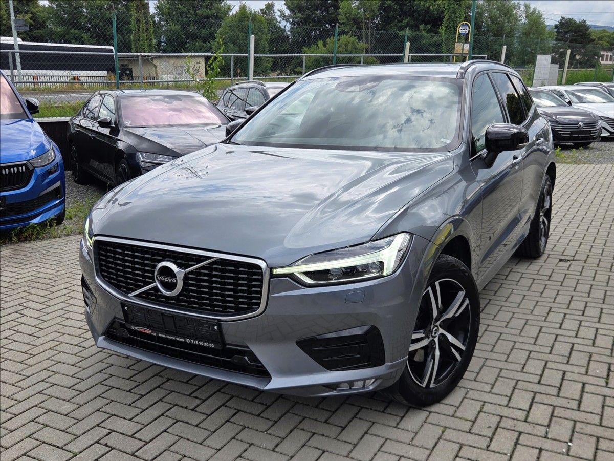 Volvo XC60, 2,0 D4 R Design *KAMERA*PANORA