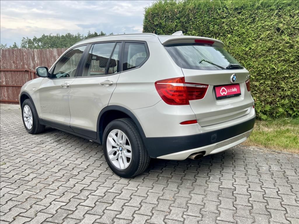 BMW X3, 2,0 D  xDrive / KLIMA - fotka 3