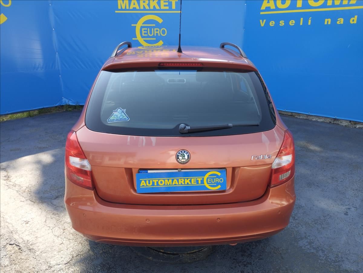 Škoda Fabia, 1,2 12V 51KW ČR GARANCE KM - fotka 4