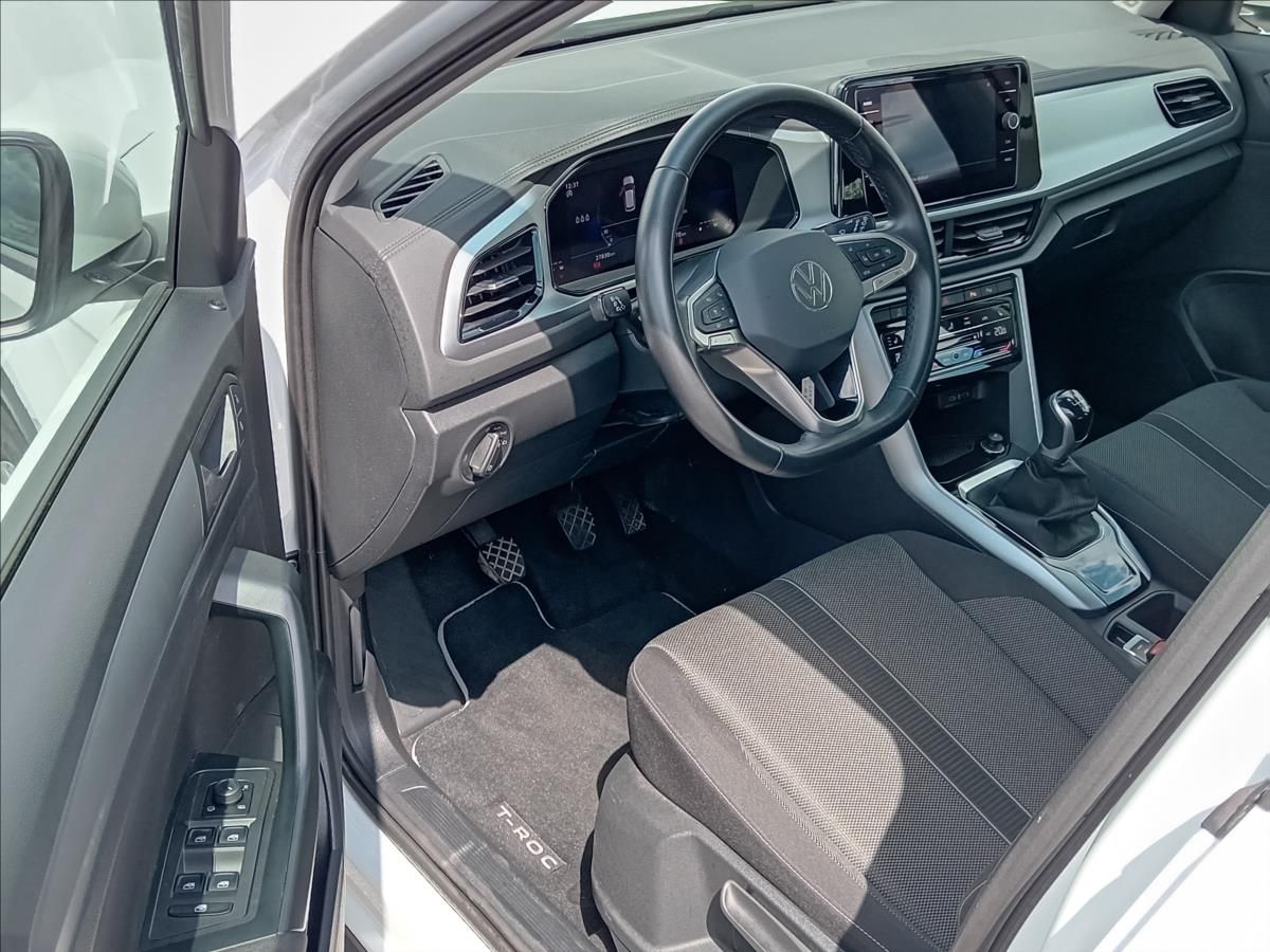 Volkswagen T-Roc, 1,0 TSi 81kW LIFE - fotka 5
