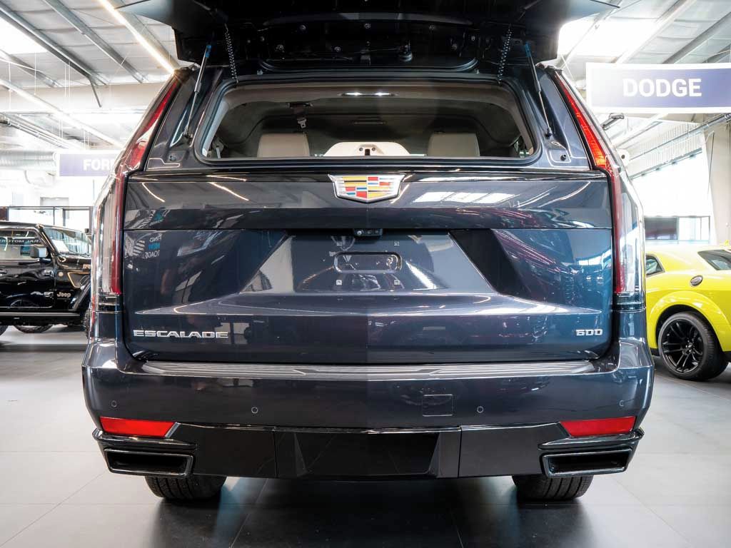 Cadillac Escalade, 6.2 ESV Sport Platinum NVision - fotka 5