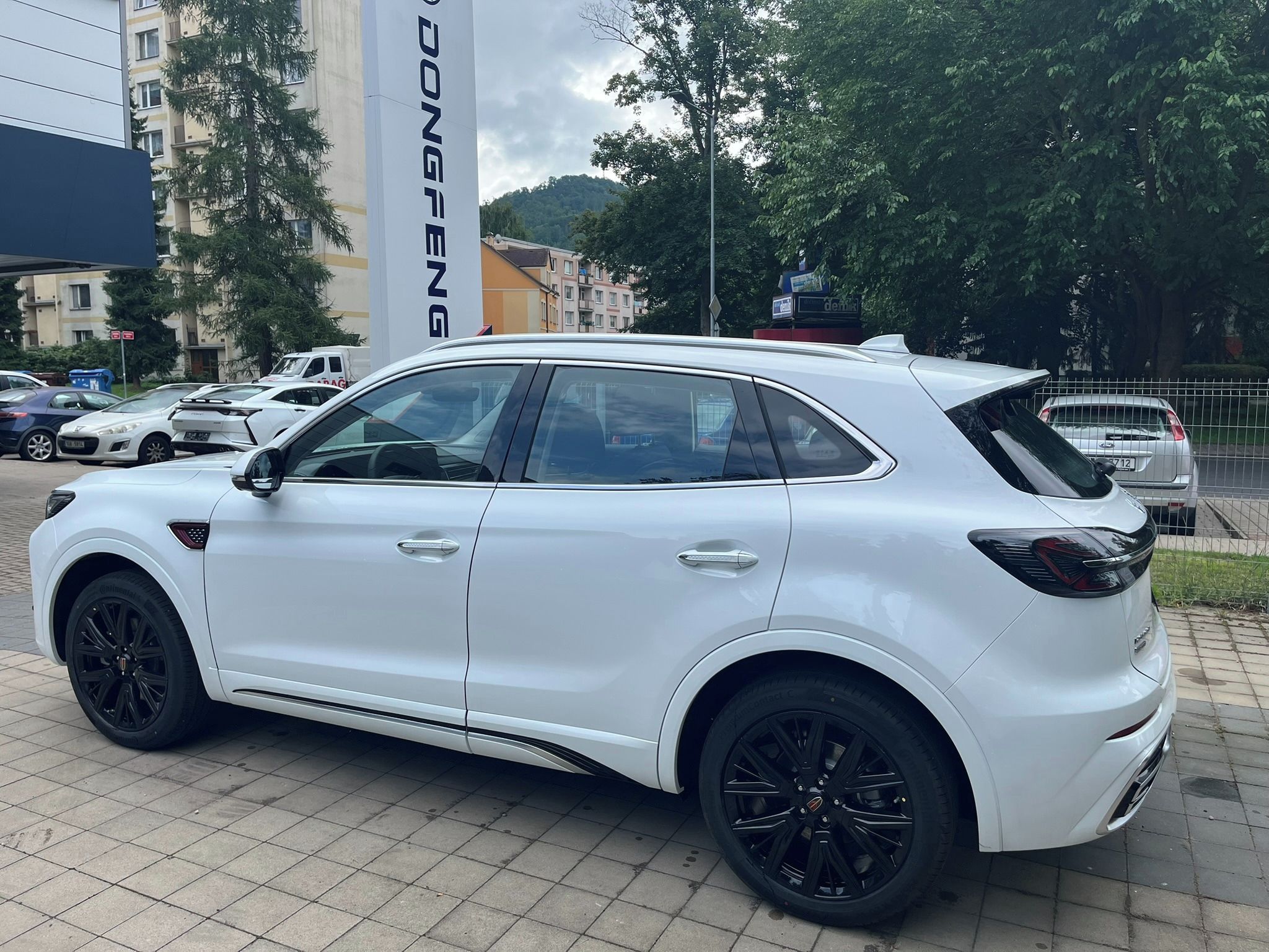 Hongqi HS5, 2.0 TSI 185kW 4x4 - fotka 4