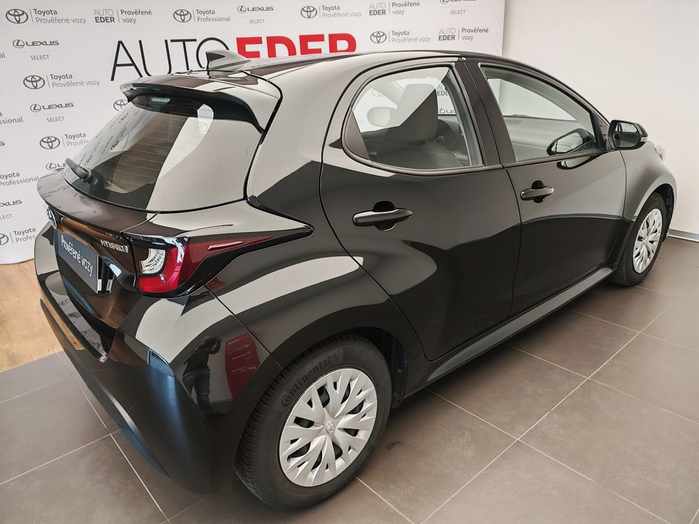 Toyota Yaris, 1.5 TNGA HEV Hatchback - fotka 4