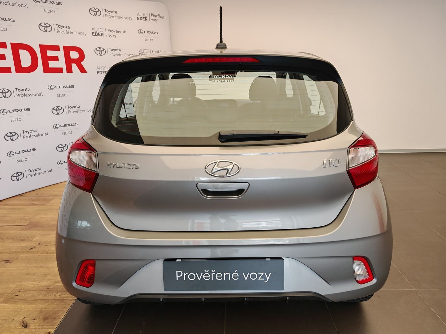 Hyundai i10, 1.0 Benzin, automat - fotka 5
