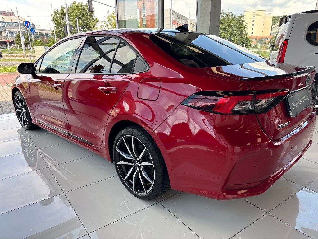 Toyota Corolla, 1.8HSD 72kW GR Sport 2024 - fotka 6