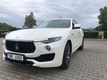 SQ4 316 KW TOP stav!