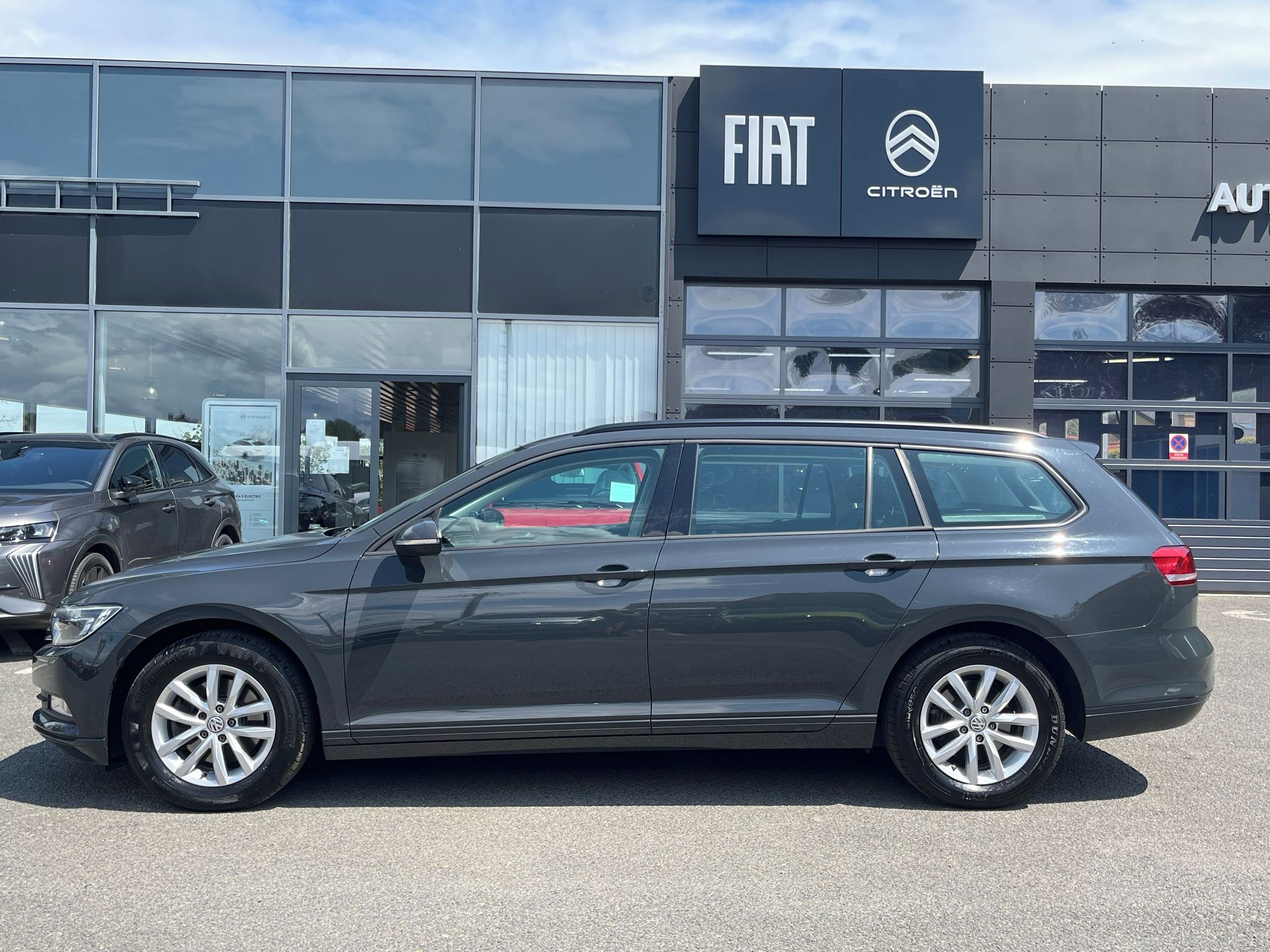 Volkswagen Passat, 1.4 TSI 92kW ZÁRUKA SERVIS - fotka 4