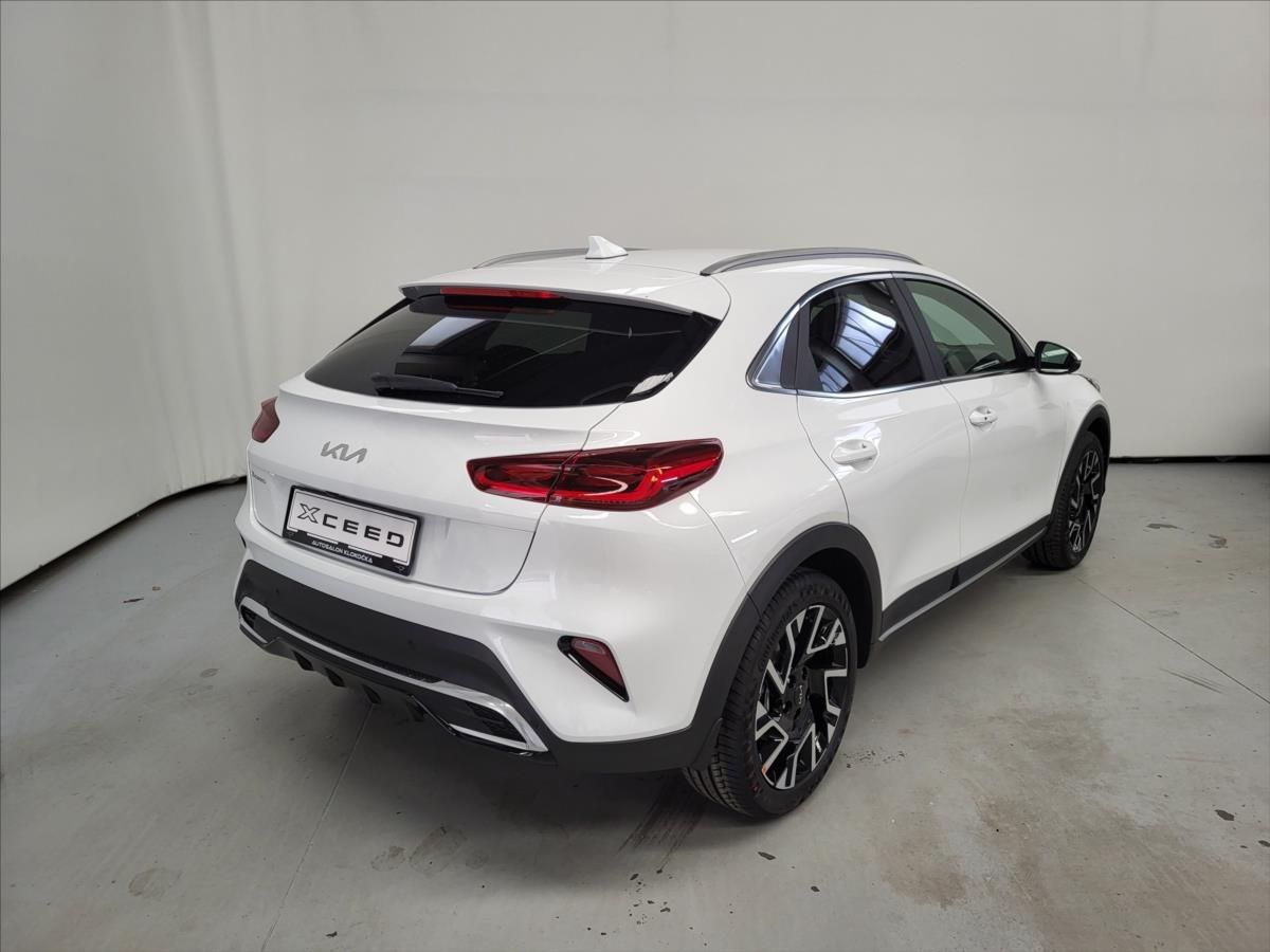 Kia XCee´d, 1,6 T-GDi DCT Exclusive WINT - fotka 5