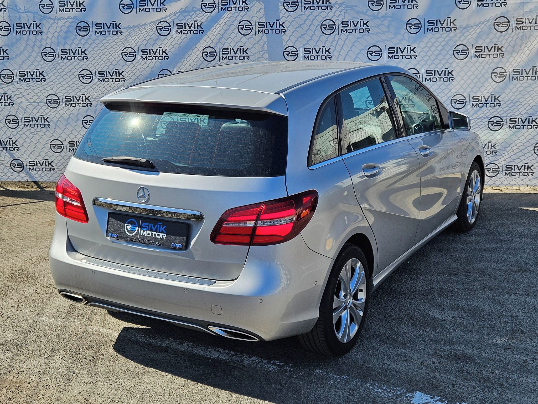 Mercedes-Benz Třídy B, B 200 CDI  AUTOMAT LED NAVI - fotka 2