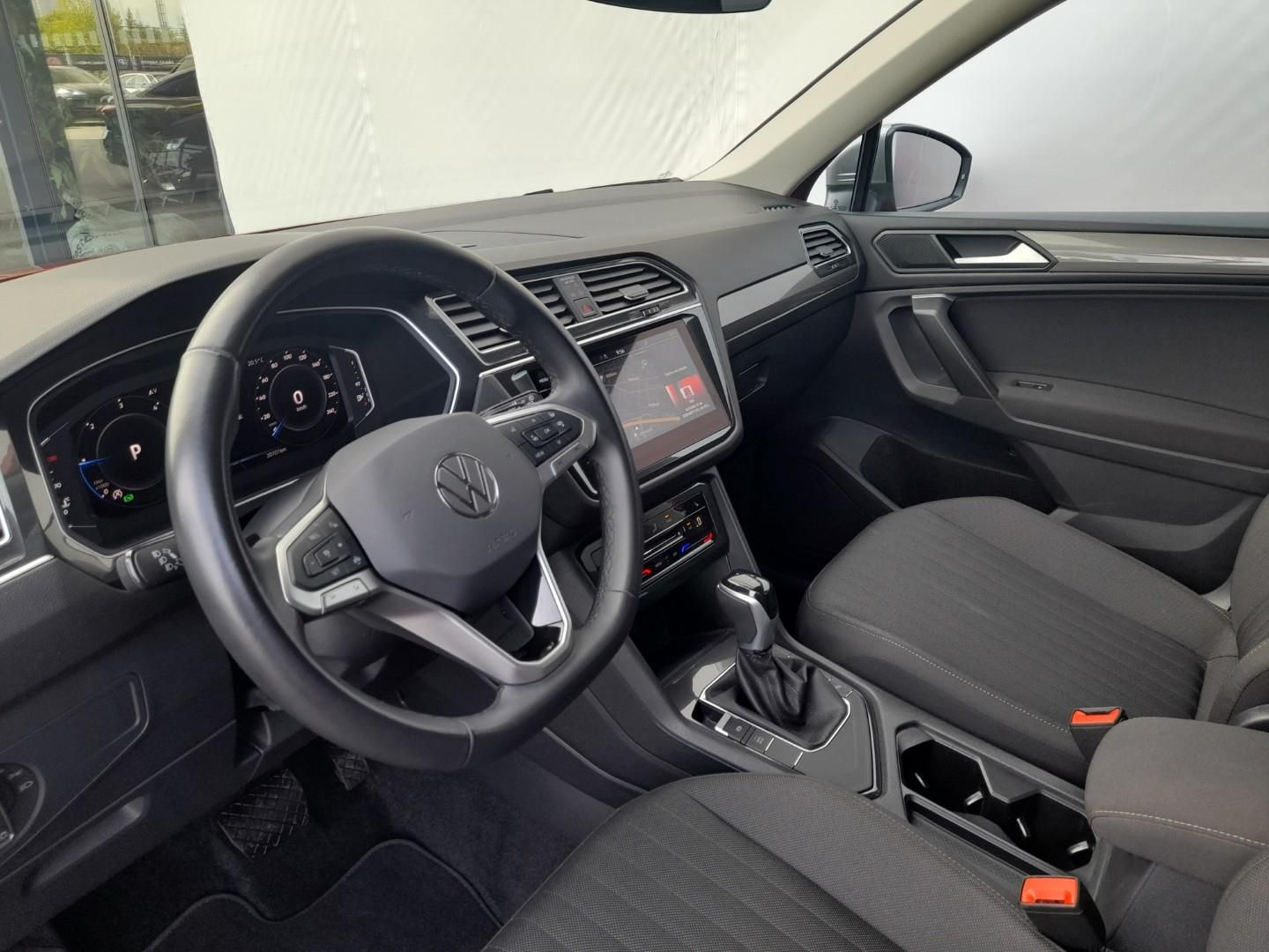 Volkswagen Tiguan Allspace, Life 2,0 TDI 110 kW,7-míst - fotka 4