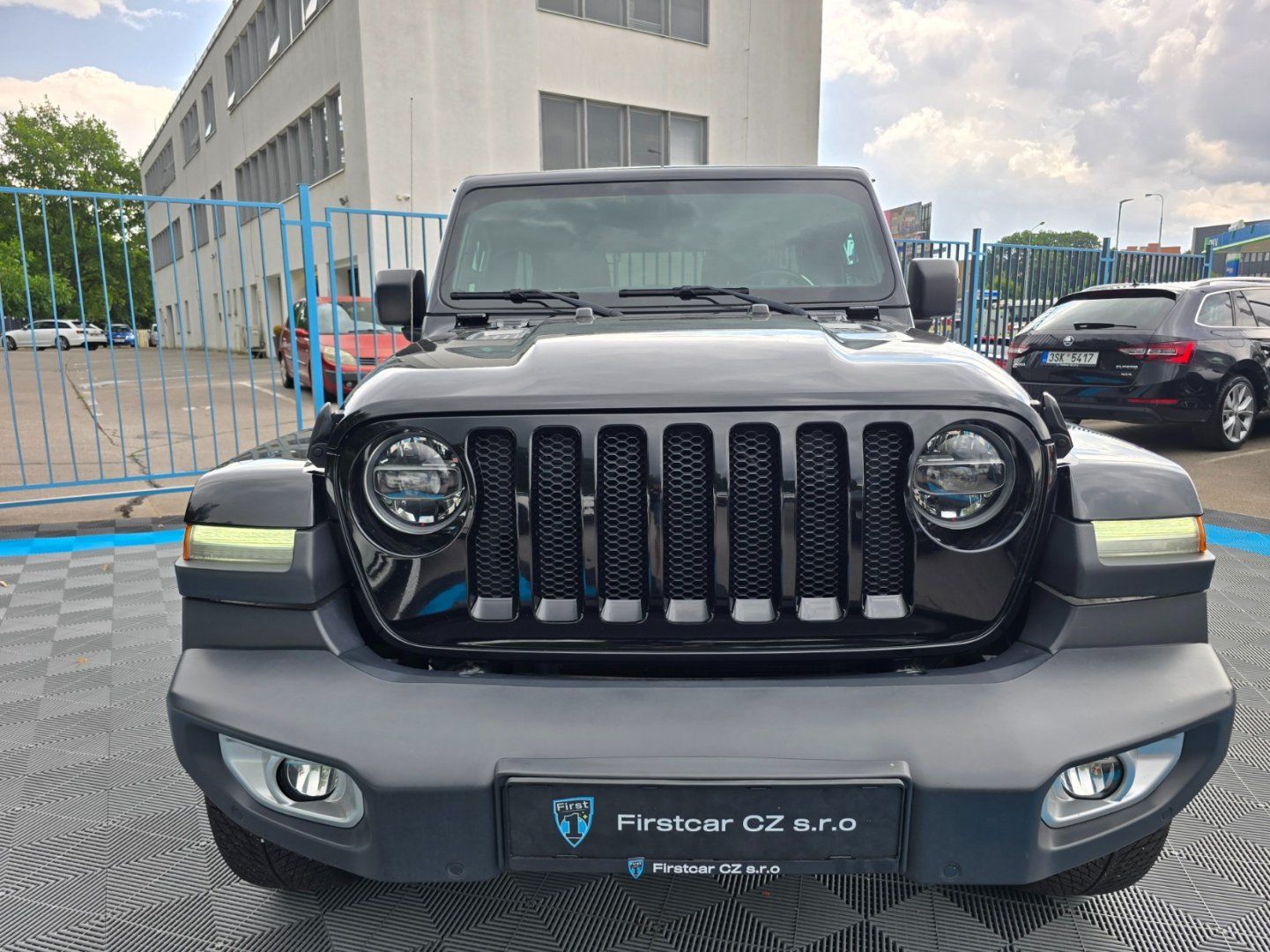 Jeep Wrangler, 2. MAJ/ČR/2.0T/200KW/SAHARA - fotka 2