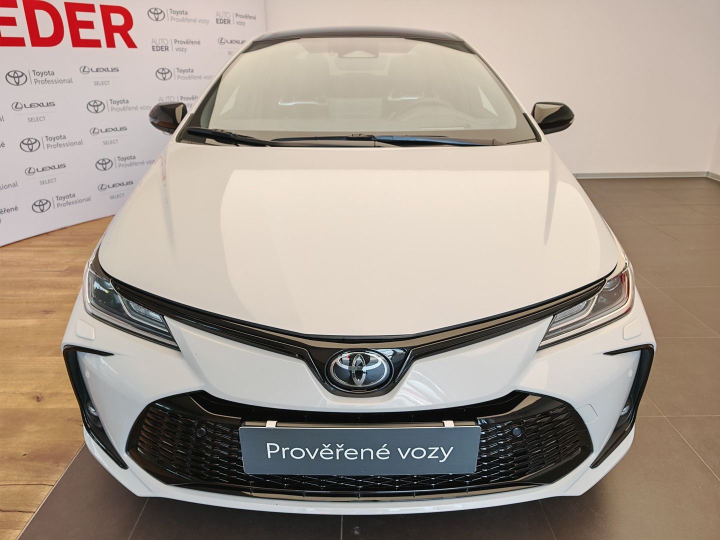 Toyota Corolla, 1,8 Hybrid e-CVT GR SPORT - fotka 2