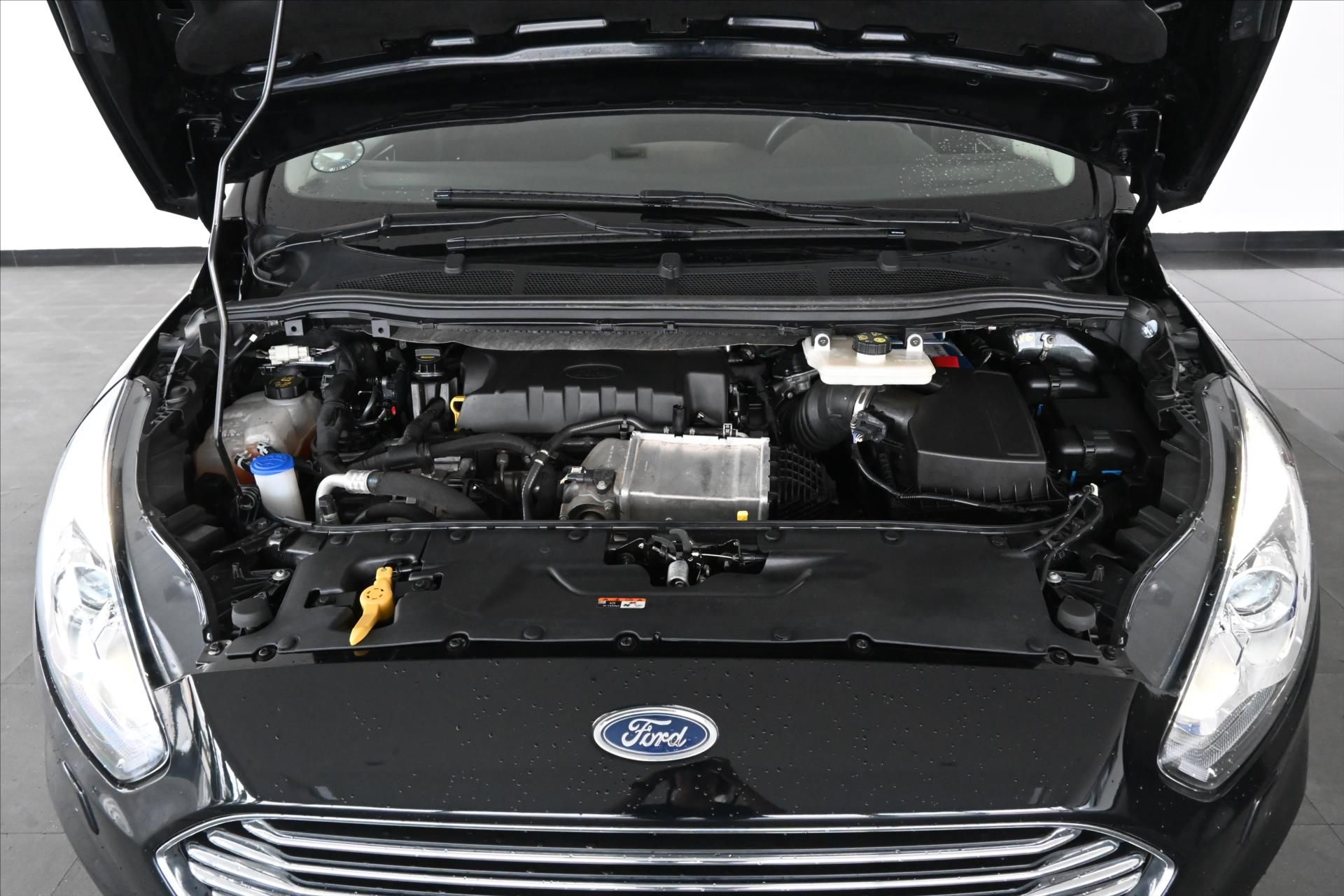 Ford S-MAX, 2,0 EcoBlue 110 kW AT8 Titaniu - fotka 5
