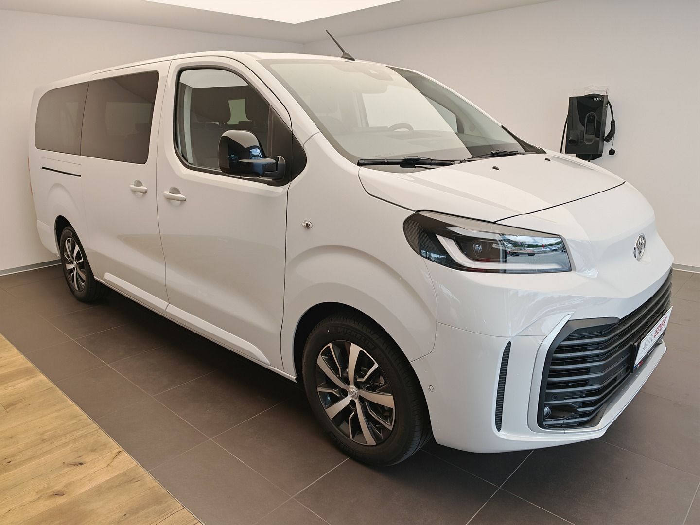 Toyota Proace, 2.0L Diesel 144 - 4x2 - 6 MT - fotka 3