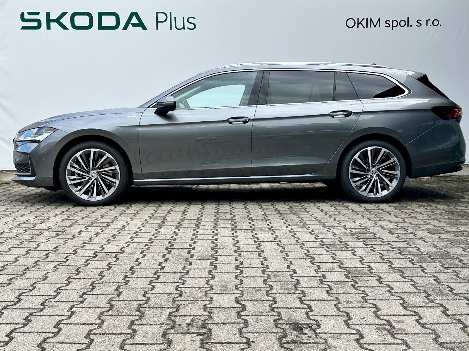 Škoda Superb, 2.0 TDI 142kW 4x4 L&K Combi DS - fotka 3