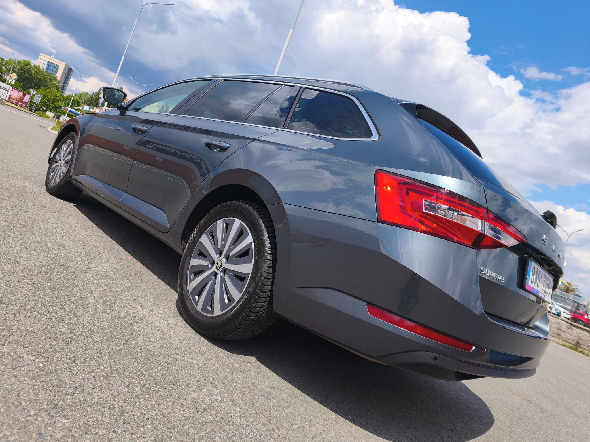 Škoda Superb, combi 2.0 TDi,110kW,Style,Man - fotka 5