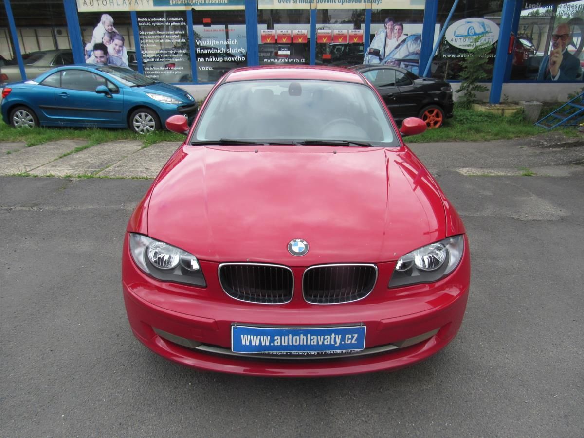 BMW Řada 1, 1,6 90kW 116I - fotka 2