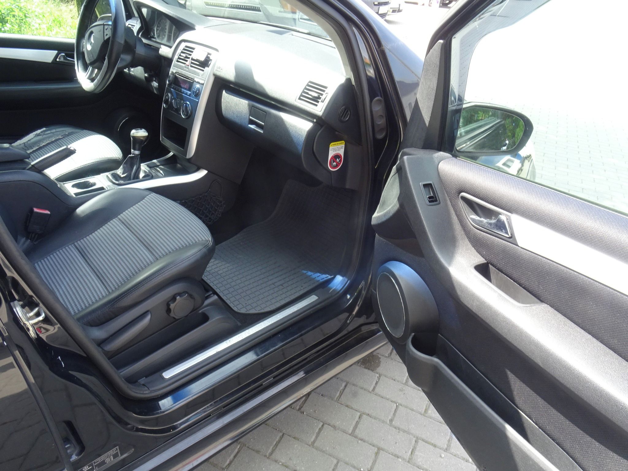 Mercedes-Benz Třídy B, 180 CDI - fotka 6