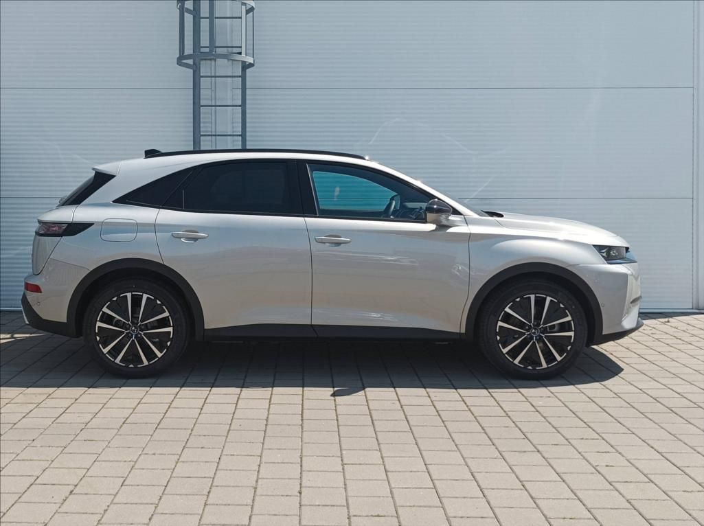 DS 7 Crossback, 1,6 PHEV 300k 4x4  ETOILE - fotka 3
