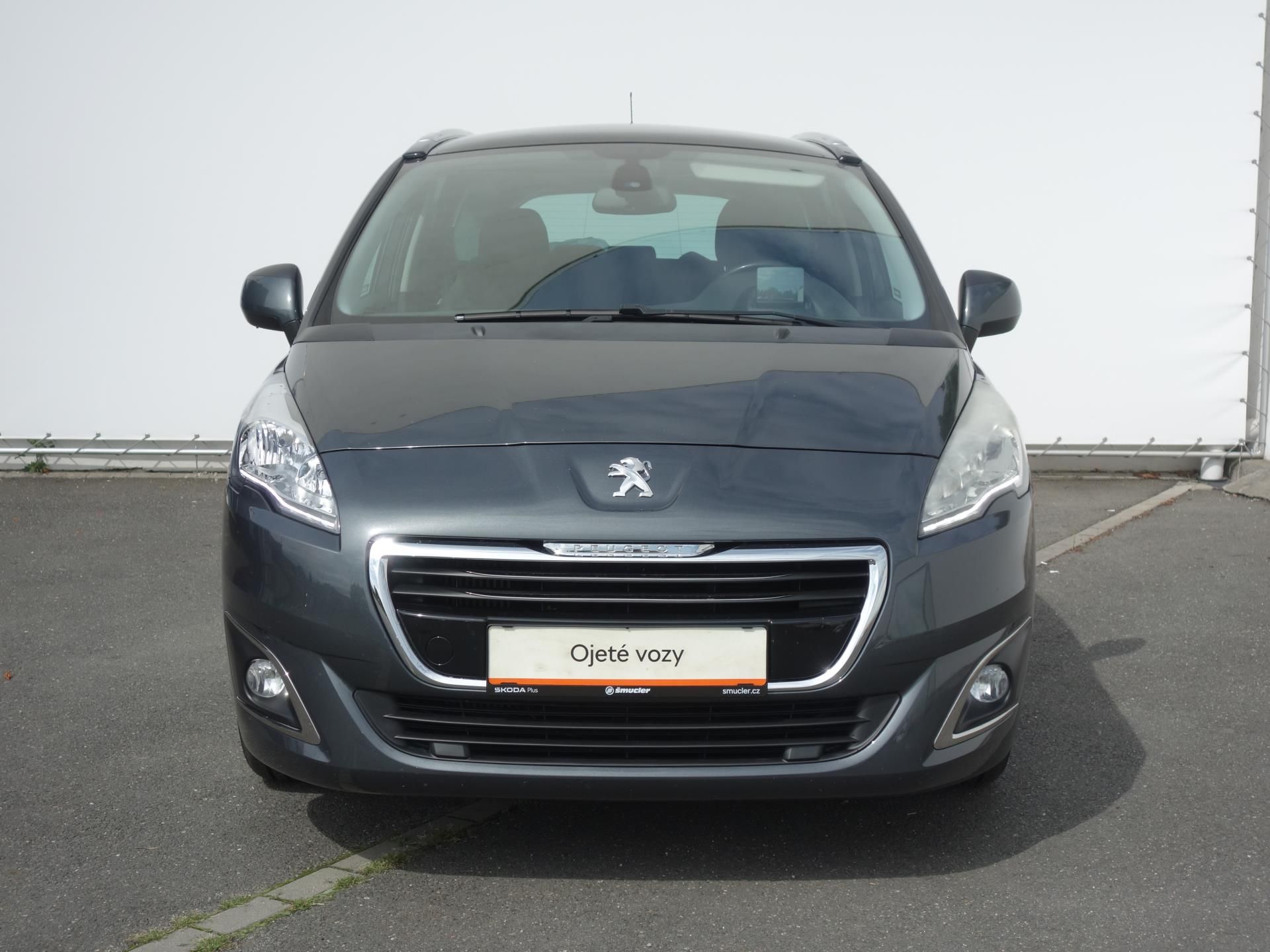 Peugeot 5008, 1.6 i 16v / 115 kW - fotka 4
