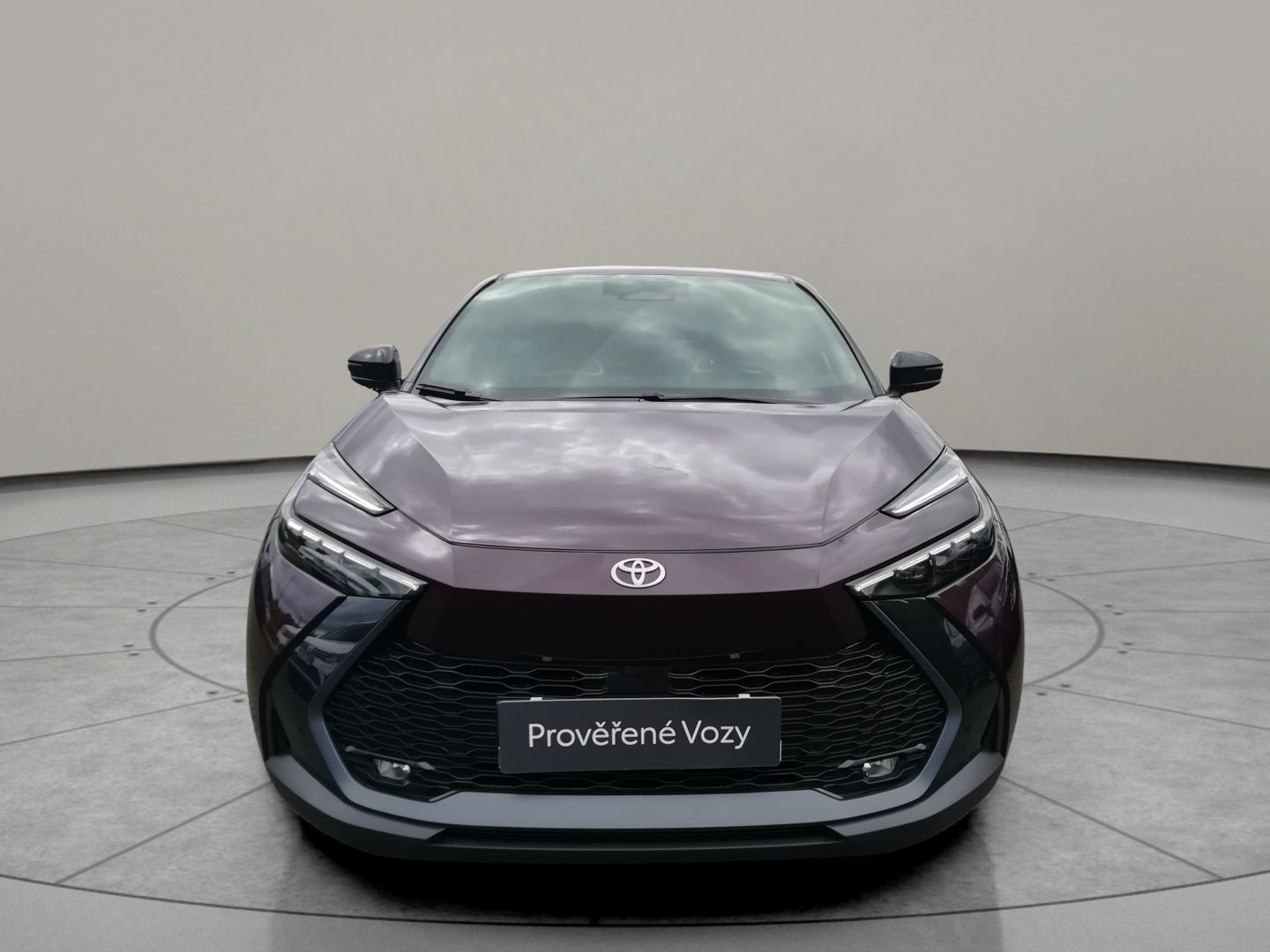 Toyota C-HR, 1,8 HEV Executive FWD - fotka 4
