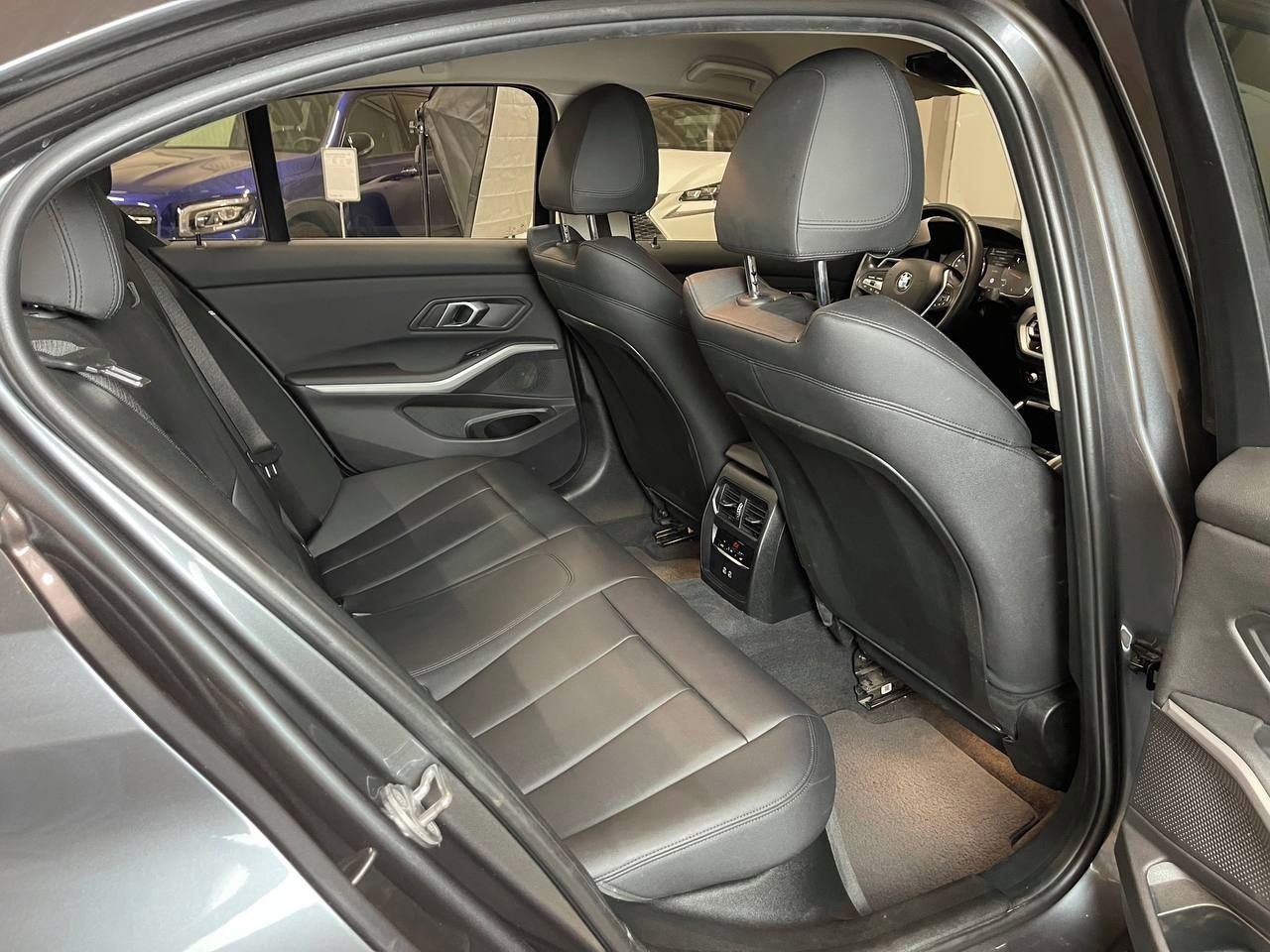 BMW Řada 3, 330D A/T, zadokolka, Záruka - fotka 6
