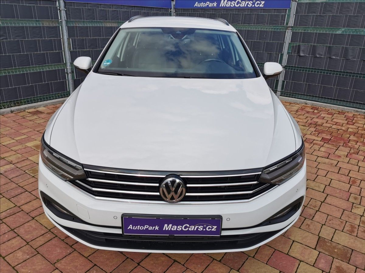 Volkswagen Passat Variant, 2.0 TDI DSG/LED/KAMERA - fotka 2