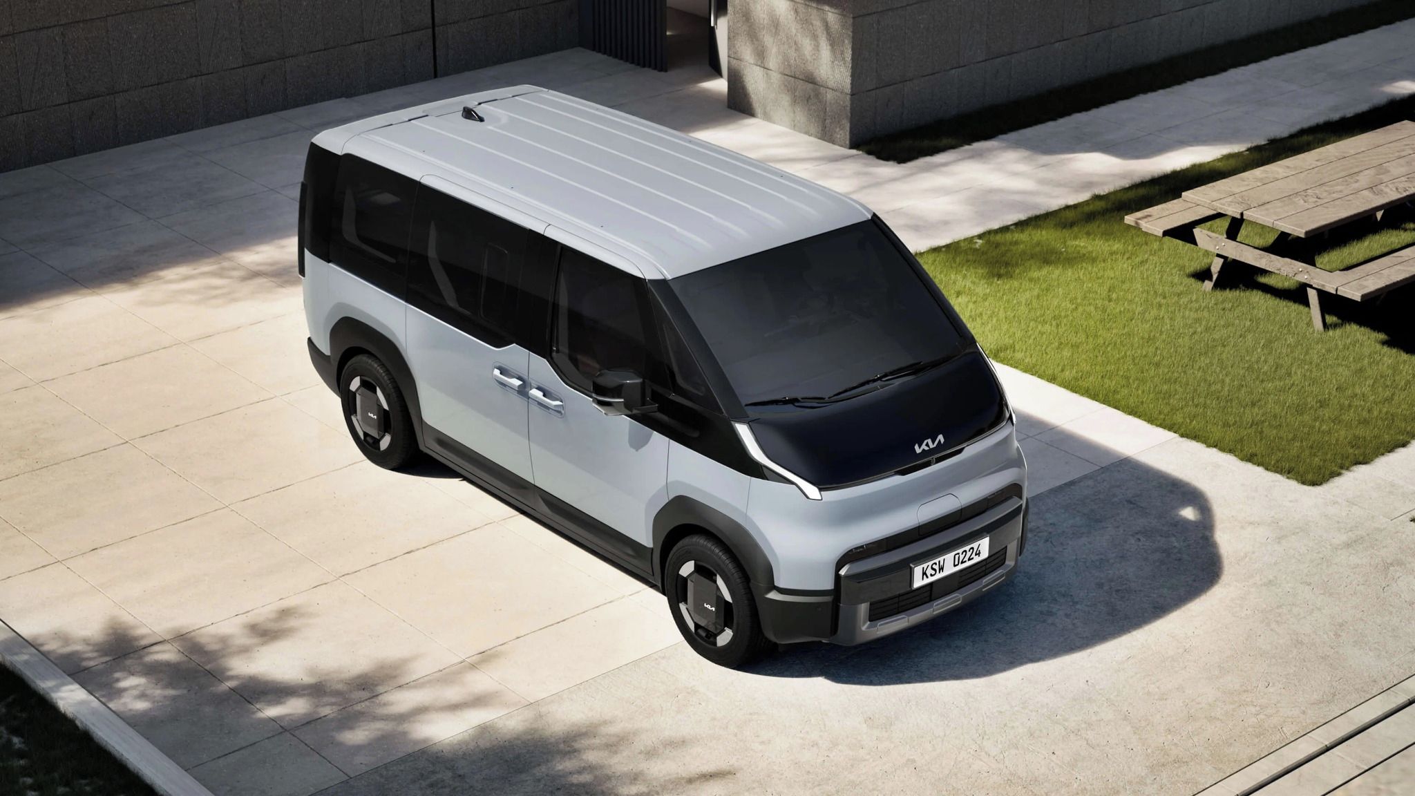 Kia PV5, 4x2 ESSENTIAL 89 kW + 51,5 kWh - fotka 2