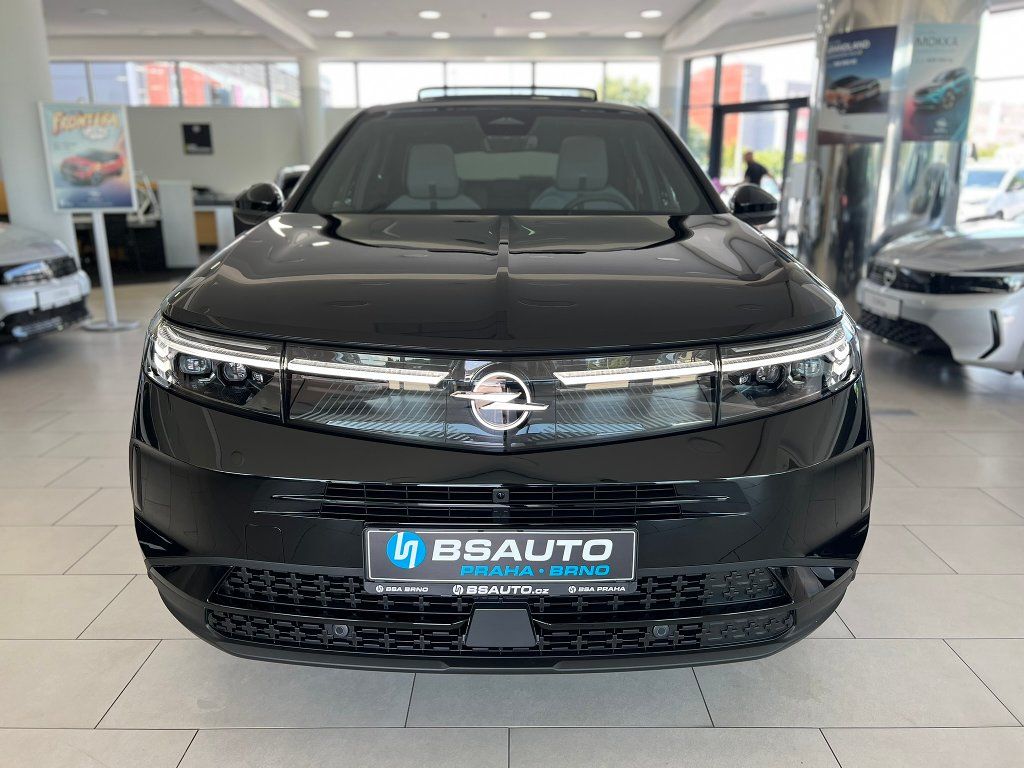 Opel Grandland, GS Hybrid 1,2T 145k Automat+ZP - fotka 2