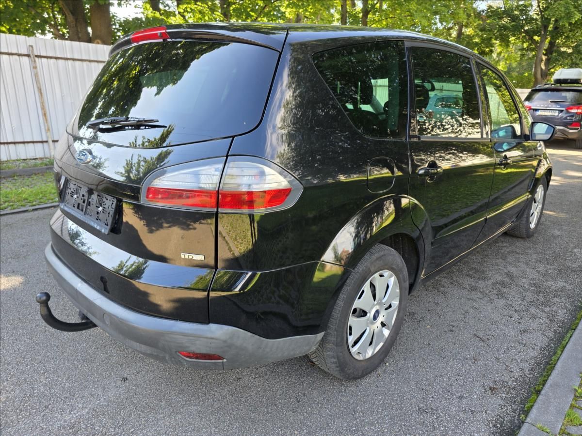 Ford S-MAX, 2,0 2.0TDCI 96KW TITANIUM  2.0 - fotka 6