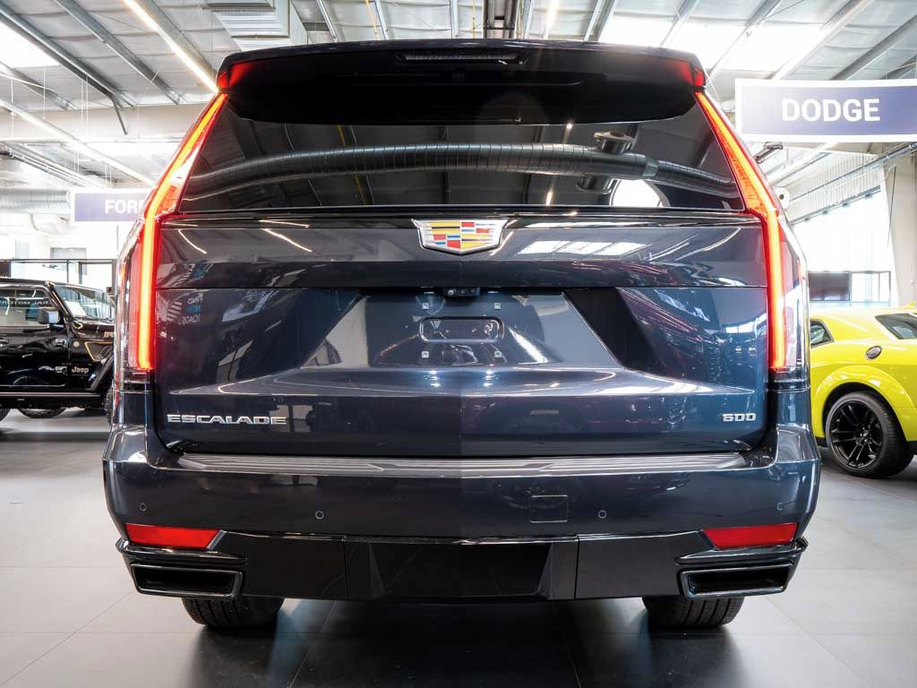 Cadillac Escalade, 6.2 ESV Sport Platinum NVision - fotka 4