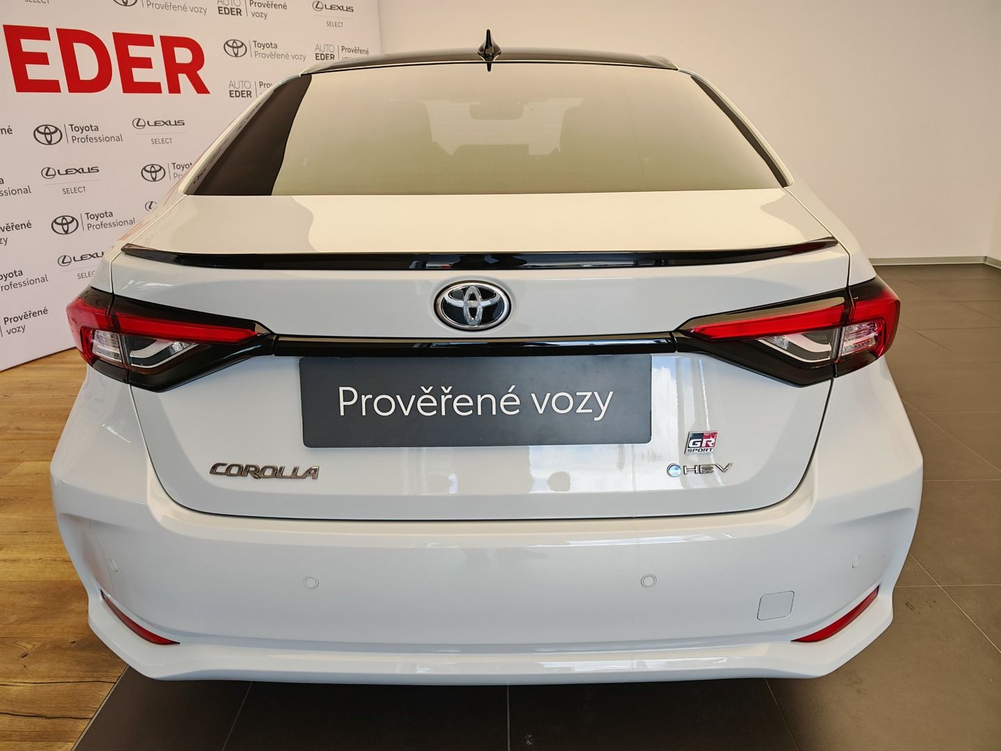 Toyota Corolla, 1,8 Hybrid e-CVT GR SPORT - fotka 5
