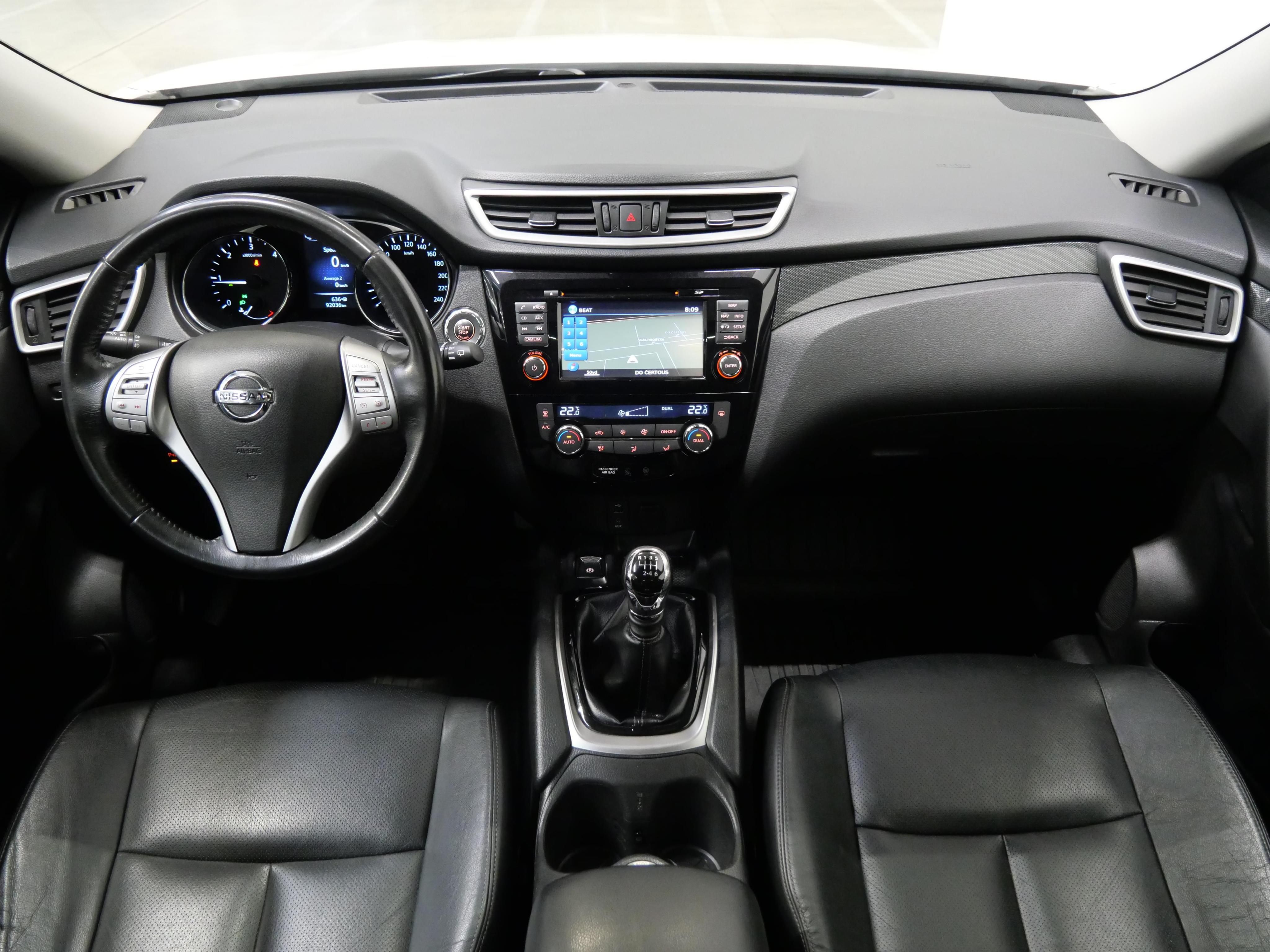 Nissan X-Trail, 1.6 dCi 96 kW 4x4 Tekna - fotka 5