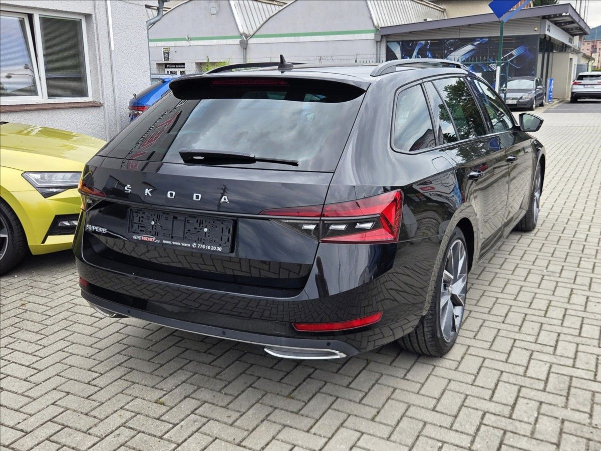 Škoda Superb, 2,0 TDi DSG SPORTLINE *TAŽNÉ*C - fotka 3