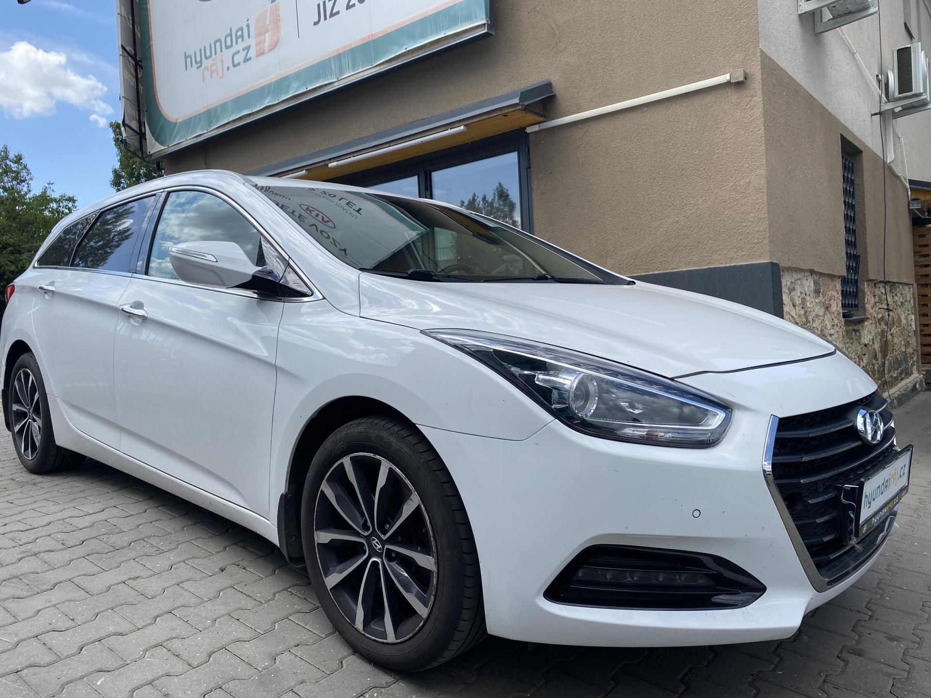 Hyundai i40, 1.7-104kW-NAVI - fotka 4