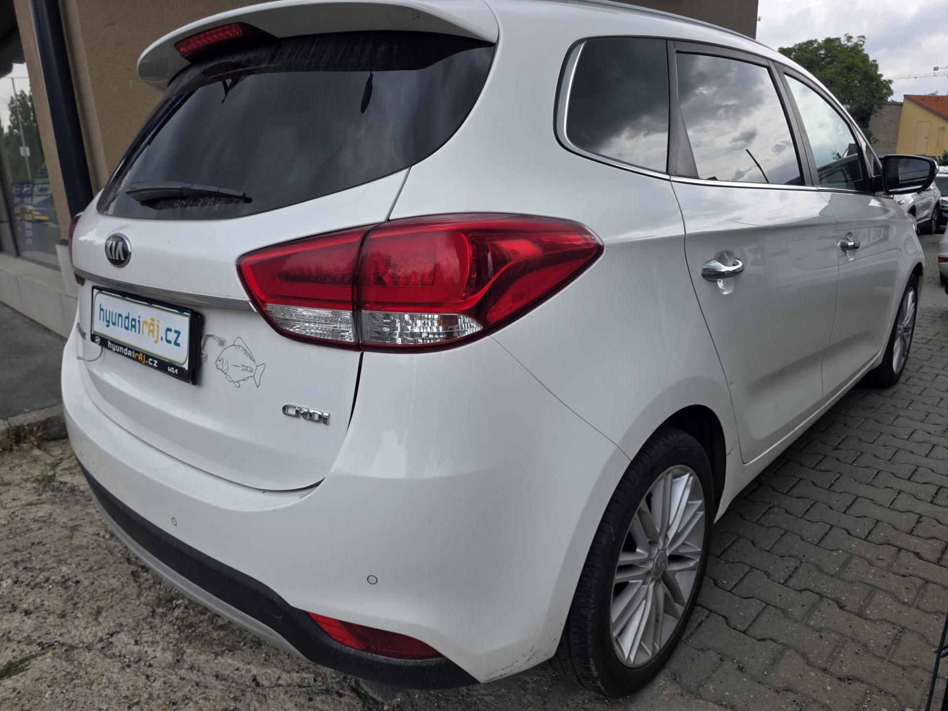 Kia Carens, 1.7 - 1. MAJ - 7 MÍST - fotka 4