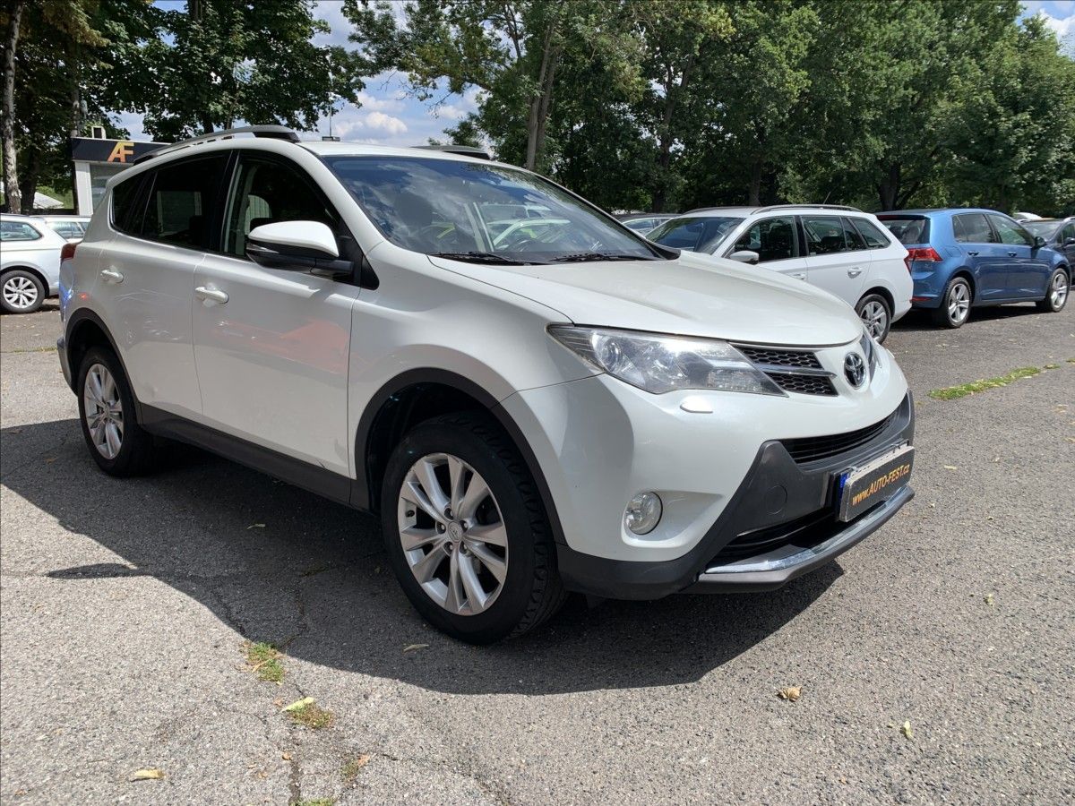 Toyota Rav4, 2,2 D-4D AWD,ČR - fotka 3