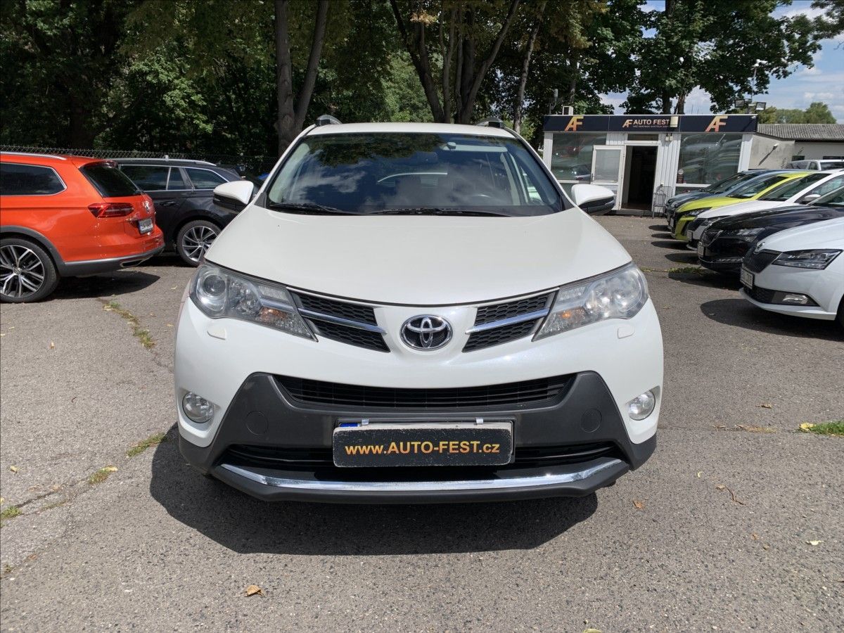 Toyota Rav4, 2,2 D-4D AWD,ČR - fotka 2